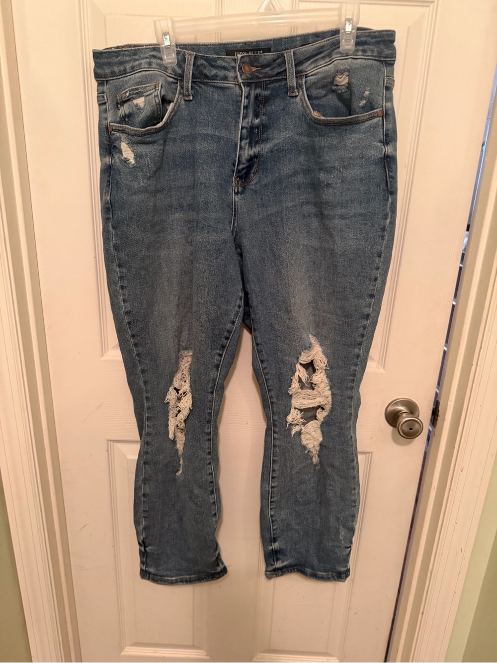 Judy Blue Distressed Mid-Blue Cropped Jeans